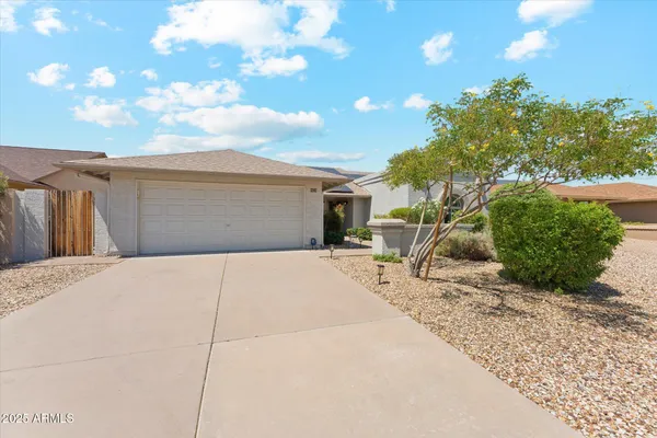 Property Slideshow image 2 of 44 | 9622 w taro ln, Peoria, AZ, 85382