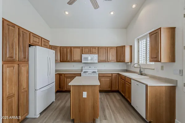 Property Slideshow image 3 of 27 | 18048 w fairway dr, Surprise, AZ, 85374