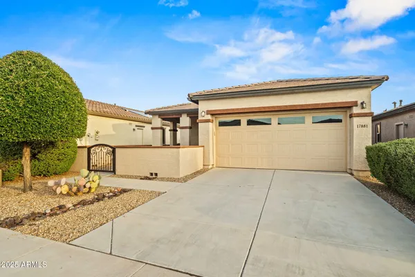 Property Slideshow image 2 of 92 | 17881 w silver fox way, Goodyear, AZ, 85338