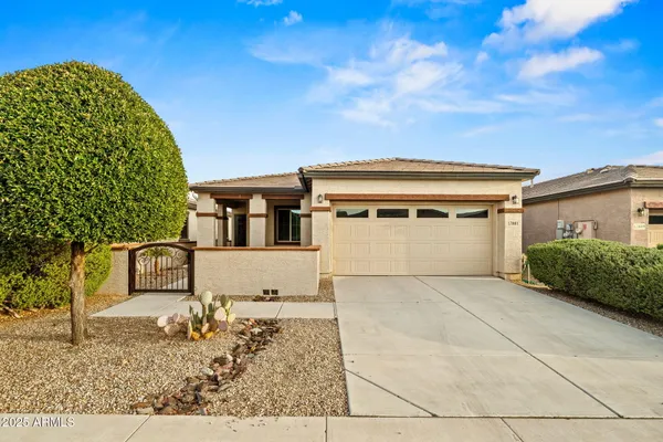 Property Slideshow image 3 of 92 | 17881 w silver fox way, Goodyear, AZ, 85338