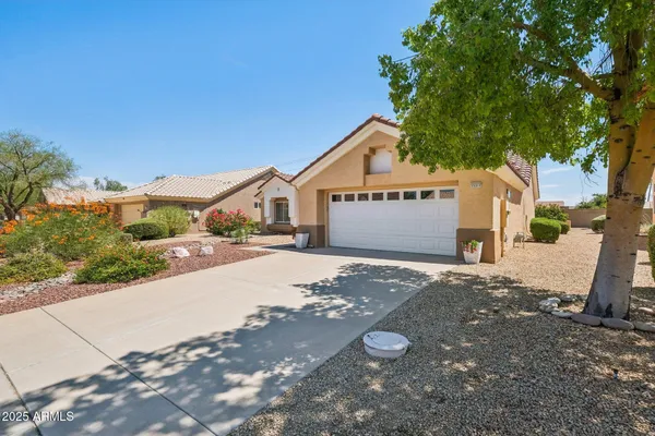 Property Slideshow image 2 of 31 | 15311 w sky hawk dr, Sun City West, AZ, 85375