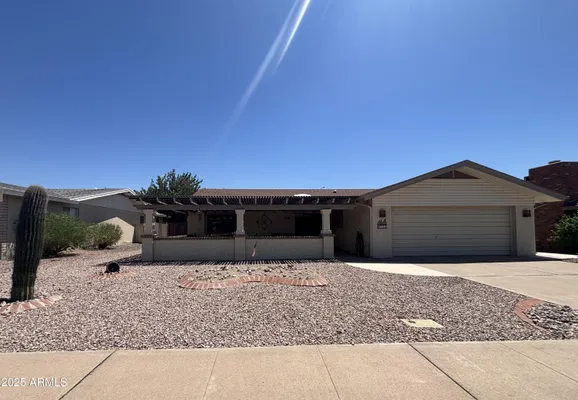 Property Slideshow image 2 of 49 | 4731 e flossmoor cir, Mesa, AZ, 85206