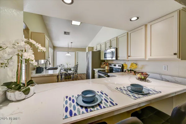 Property Slideshow image 3 of 16 | 10347 w mohawk ln, Peoria, AZ, 85382