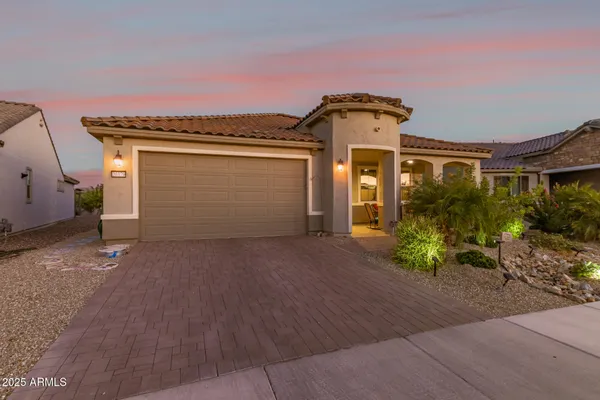 Property Slideshow image 2 of 48 | 20379 n wagner wash dr, Buckeye, AZ, 85396
