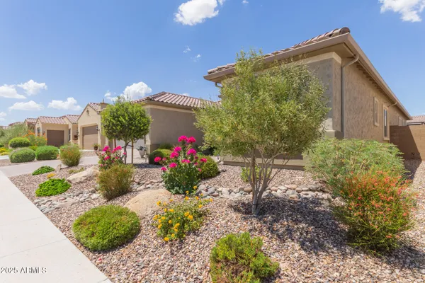 Property Slideshow image 3 of 83 | 8112 w merriweather way, Florence, AZ, 85132