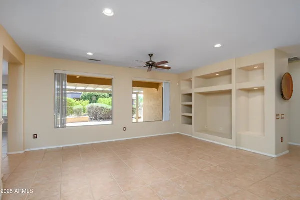 Property Slideshow image 3 of 39 | 19141 n tamarisk flower way, Surprise, AZ, 85387