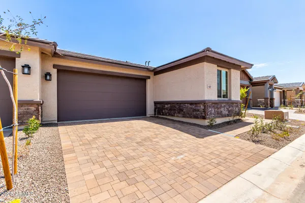 Property Slideshow image 2 of 27 | 5625 n 205th ln, Buckeye, AZ, 85396