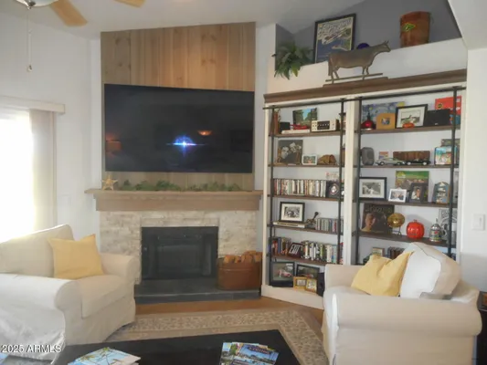 Property Slideshow image 3 of 15 | 19420 n westbrook pkwy unit 502, Peoria, AZ, 85382