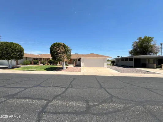 Property Slideshow image 2 of 27 | 9891 n balboa dr, Sun City, AZ, 85351