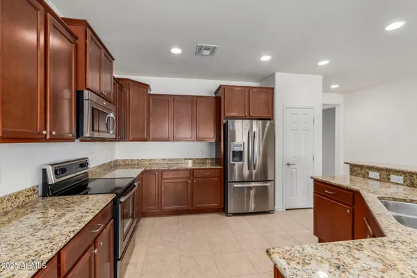 Property Slideshow image 2 of 39 | 21853 n 261st ave, Buckeye, AZ, 85396