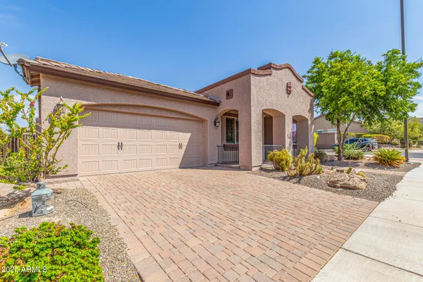 Property Slideshow image 2 of 63 | 17504 w redwood ln, Goodyear, AZ, 85338