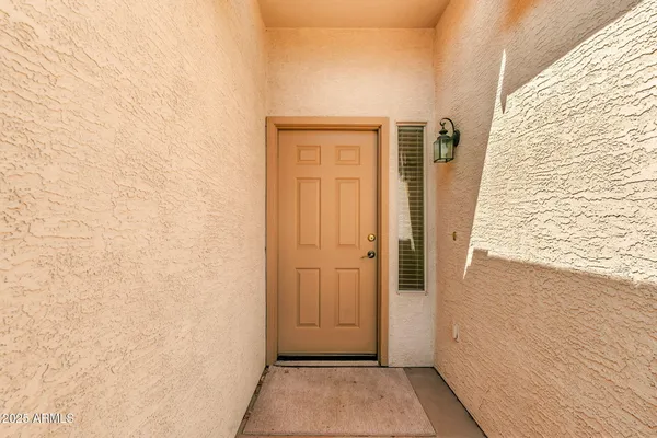 Property Slideshow image 3 of 44 | 3462 e cherry hills pl, Chandler, AZ, 85249