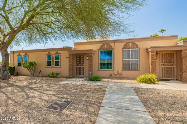 Property Slideshow image 2 of 20 | 11141 w cameo dr, Sun City, AZ, 85351