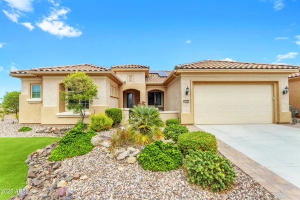 Property Slideshow image 2 of 56 | 5942 w cactus wren way, Florence, AZ, 85132