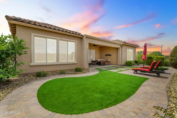 Property Slideshow image 2 of 80 | 5942 w cactus wren way, Florence, AZ, 85132