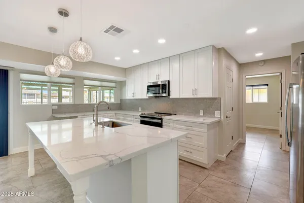 Property Slideshow image 2 of 60 | 13250 w bellwood dr, Sun City West, AZ, 85375