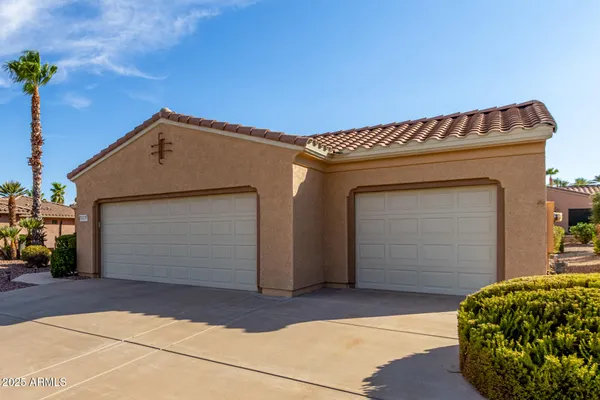 Property Slideshow image 2 of 40 | 16639 w bajada trl, Surprise, AZ, 85387