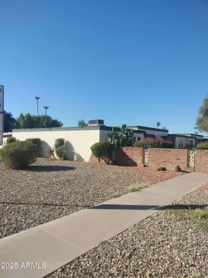 Property Slideshow image 3 of 19 | 13442 n emberwood dr, Sun City, AZ, 85351