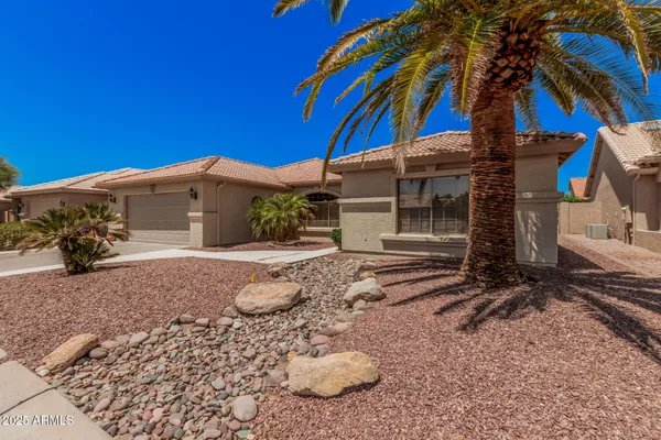 Property Slideshow image 2 of 45 | 9038 e diamond dr, Sun Lakes, AZ, 85248