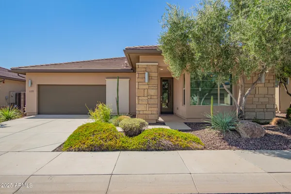 Property Slideshow image 3 of 57 | 13179 w steed ridge rd, Peoria, AZ, 85383