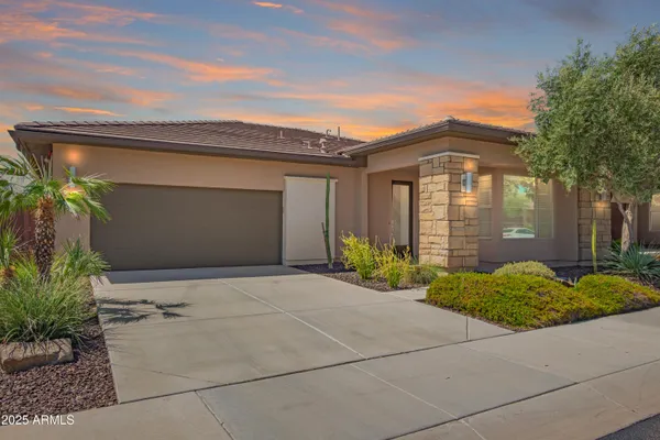 Property Slideshow image 2 of 57 | 13179 w steed ridge rd, Peoria, AZ, 85383