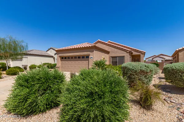 Property Slideshow image 3 of 39 | 15844 w arrowhead dr, Surprise, AZ, 85374