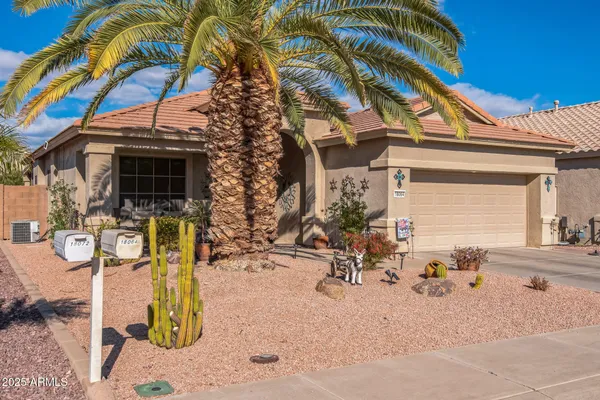 Property Slideshow image 2 of 30 | 18064 w buena vista dr, Surprise, AZ, 85374