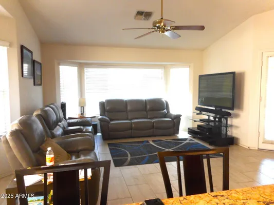 Property Slideshow image 3 of 14 | 8701 w behrend dr, Peoria, AZ, 85382