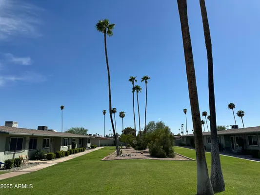 Property Slideshow image 2 of 25 | 10856 w santa fe dr, Sun City, AZ, 85351