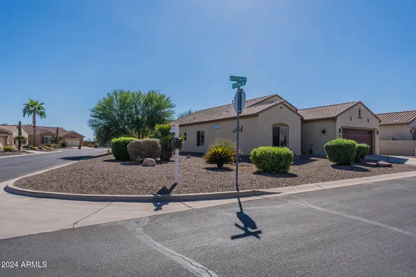 Property Slideshow image 2 of 58 | 5025 w buckskin dr, Eloy, AZ, 85131