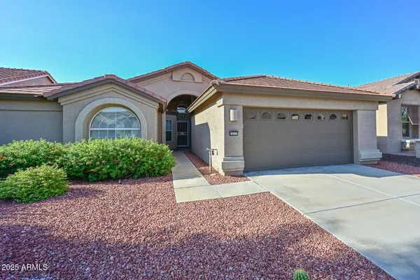 Property Slideshow image 2 of 30 | 15717 w roanoke ave, Goodyear, AZ, 85395