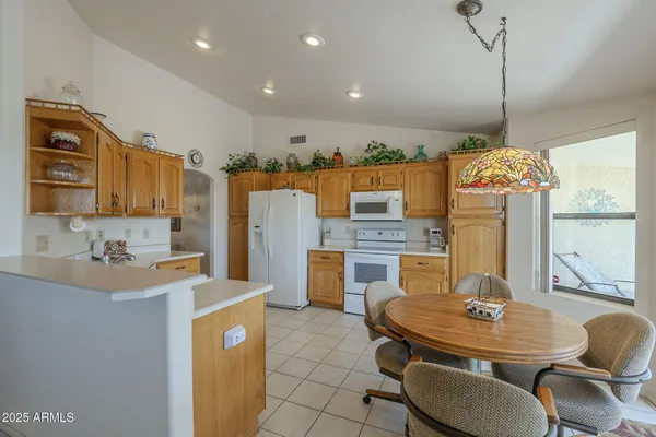 Property Slideshow image 3 of 37 | 7925 e monte ave, Mesa, AZ, 85209
