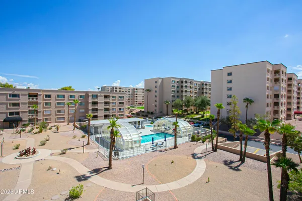 Property Slideshow image 2 of 48 | 7850 e camelback rd unit 406, Scottsdale, AZ, 85251