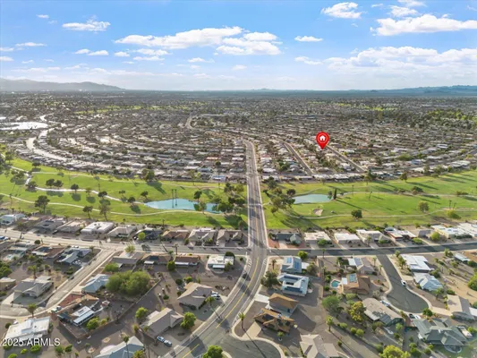 Property Slideshow image 2 of 26 | 9429 w rolling hills dr, Sun City, AZ, 85351