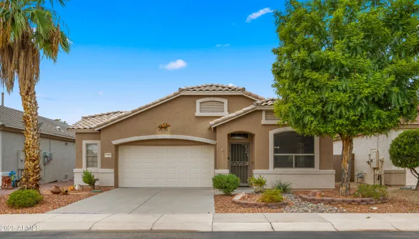 Property Slideshow image 2 of 36 | 17202 n javelina dr, Surprise, AZ, 85374