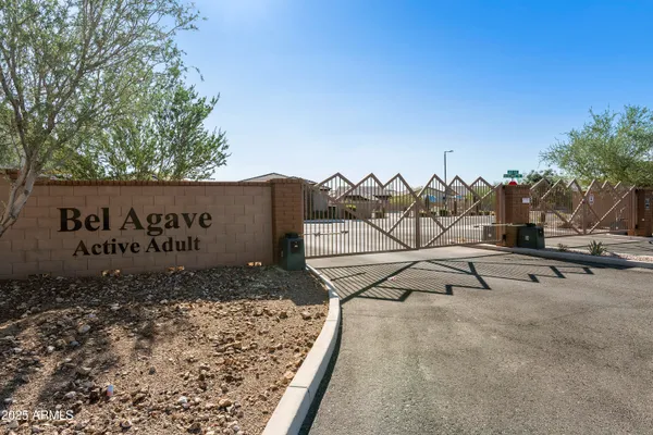Property Slideshow image 2 of 27 | 1740 e 16th ave, Apache Junction, AZ, 85119