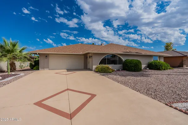 Property Slideshow image 2 of 18 | 12518 w skylark dr, Sun City West, AZ, 85375