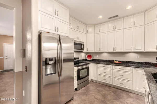 Property Slideshow image 3 of 27 | 16928 w eureka springs dr, Surprise, AZ, 85387