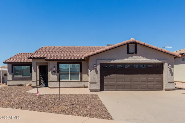 Property Slideshow image 2 of 40 | 5736 e lawndale st, Mesa, AZ, 85215