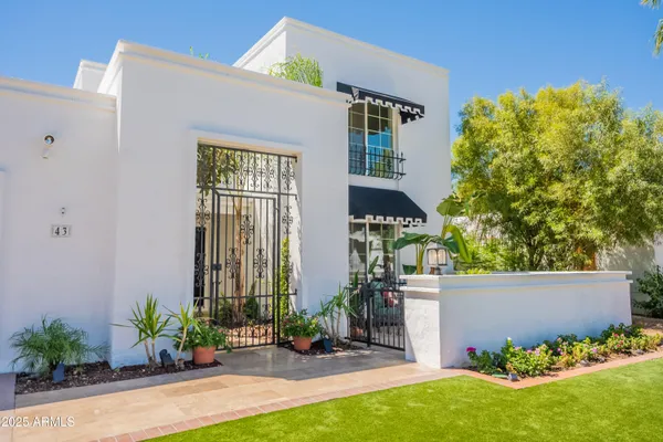 Property Slideshow image 3 of 99 | 43 e boca raton rd, Phoenix, AZ, 85022