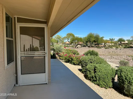 Property Slideshow image 2 of 28 | 1807 e lindrick dr, Chandler, AZ, 85249