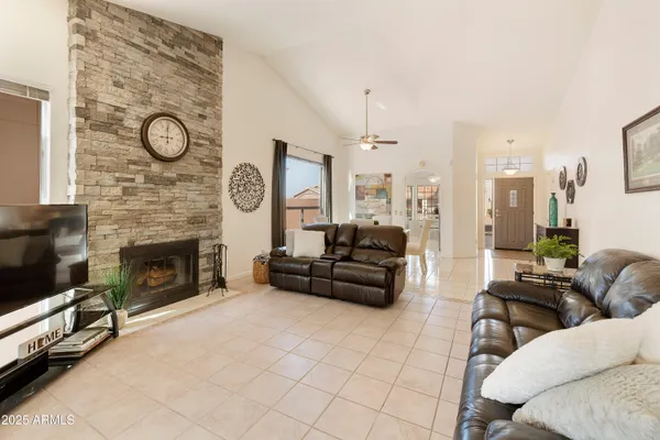 Property Slideshow image 2 of 46 | 26625 s fair oaks ct, Sun Lakes, AZ, 85248