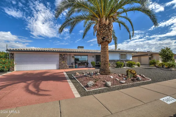 Property Slideshow image 2 of 24 | 5862 e duncan st, Mesa, AZ, 85205