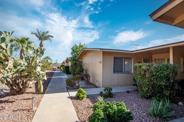 Property Slideshow image 2 of 24 | 13435 w desert glen dr, Sun City West, AZ, 85375