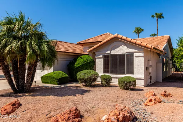 Property Slideshow image 3 of 30 | 24432 s mccorkindale ct, Sun Lakes, AZ, 85248