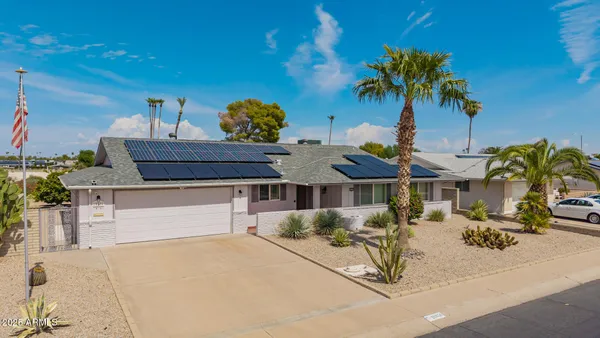 Property Slideshow image 2 of 47 | 10306 w cameo dr, Sun City, AZ, 85351