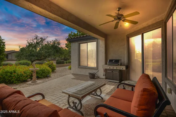 Property Slideshow image 3 of 52 | 4237 e blue spruce ln, Gilbert, AZ, 85298