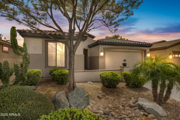 Property Slideshow image 2 of 52 | 4237 e blue spruce ln, Gilbert, AZ, 85298