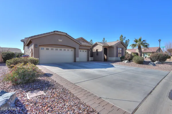 Property Slideshow image 3 of 55 | 5457 w corral dr, Eloy, AZ, 85131