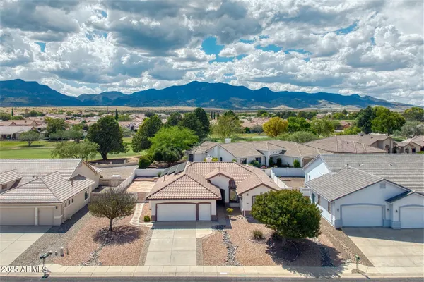 Property Slideshow image 2 of 35 | 2958 glenview dr, Sierra Vista, AZ, 85650